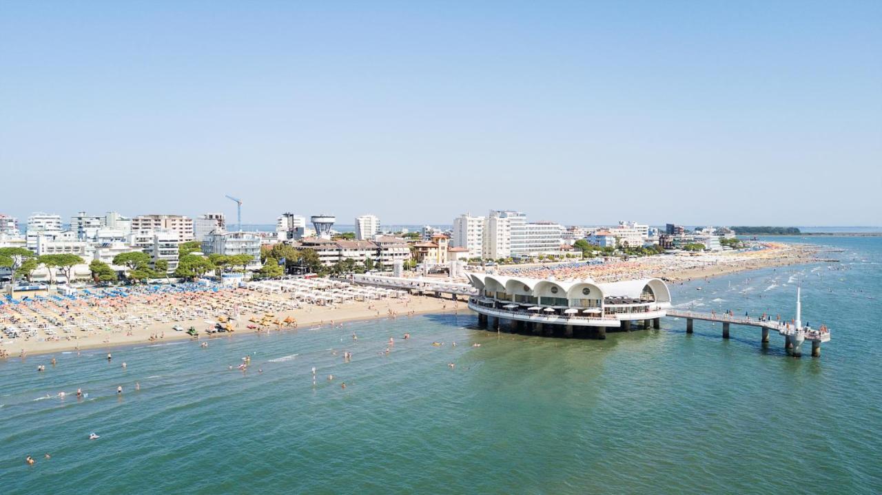 Summer Villas Lignano Sabbiadoro Bagian luar foto
