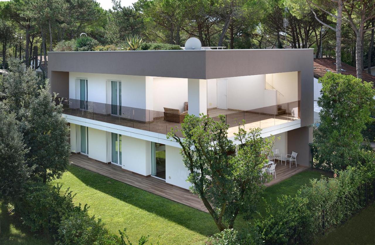 Summer Villas Lignano Sabbiadoro Bagian luar foto